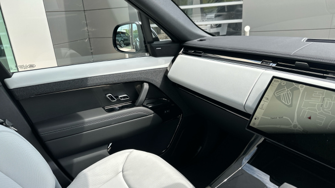 Land Rover Range Rover Sport 3.0 D250 Battersea Edition 5dr Auto Diesel Estate - Image 22